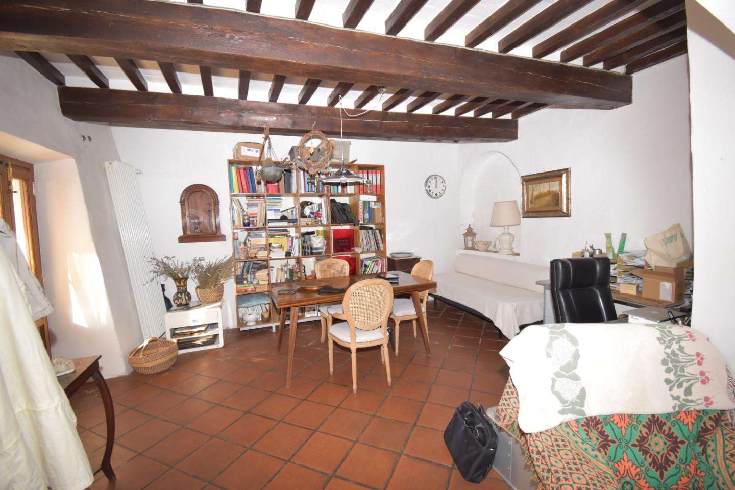 Appartamento in Vendita a San Giuliano Terme Piazza Martiri della Romagna,