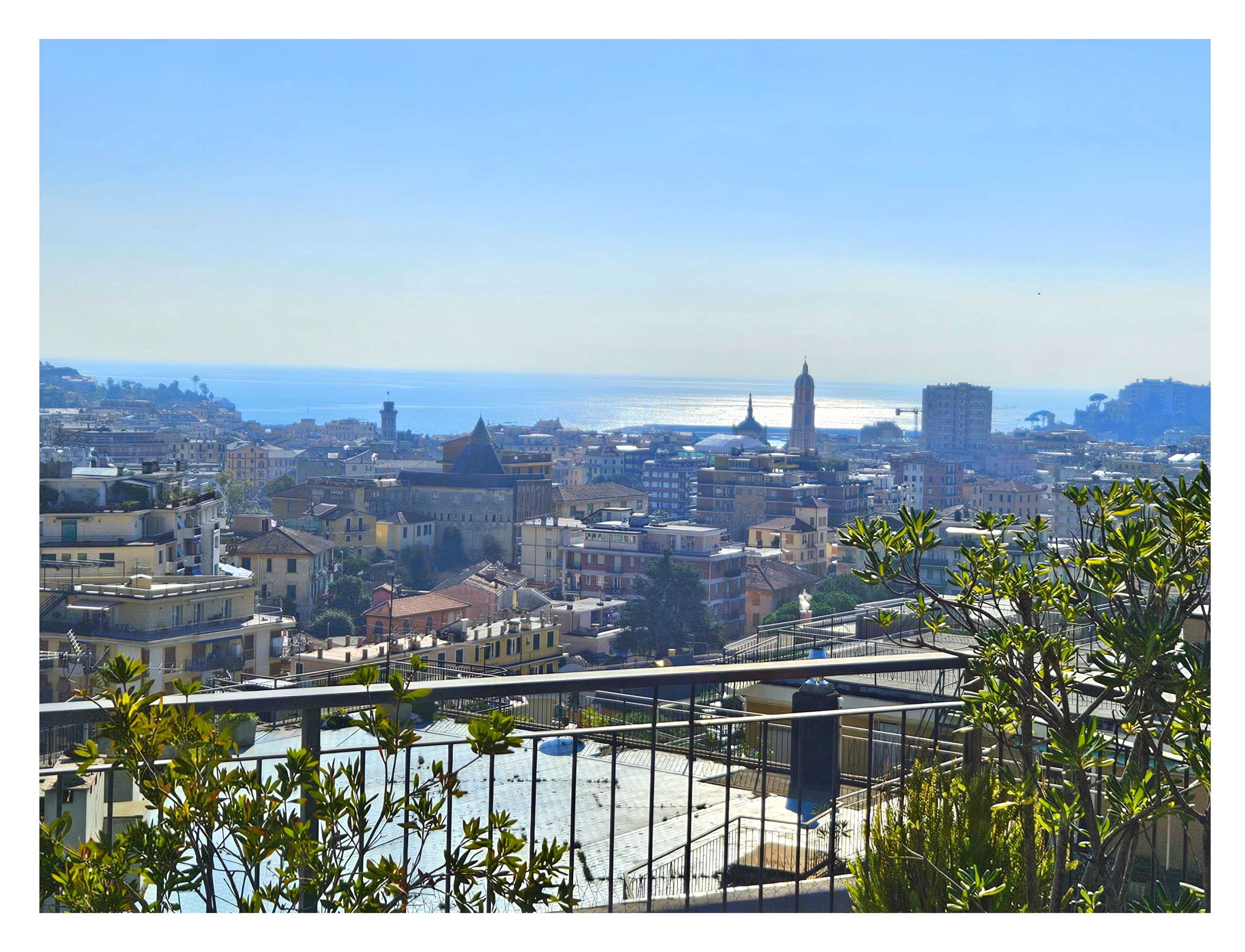 Appartamento in Vendita a Rapallo Via Torre del Menegotto