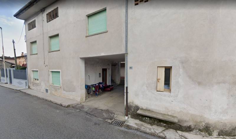 Casa Bi - Trifamiliare in Vendita a Pinzano al Tagliamento Valeriano