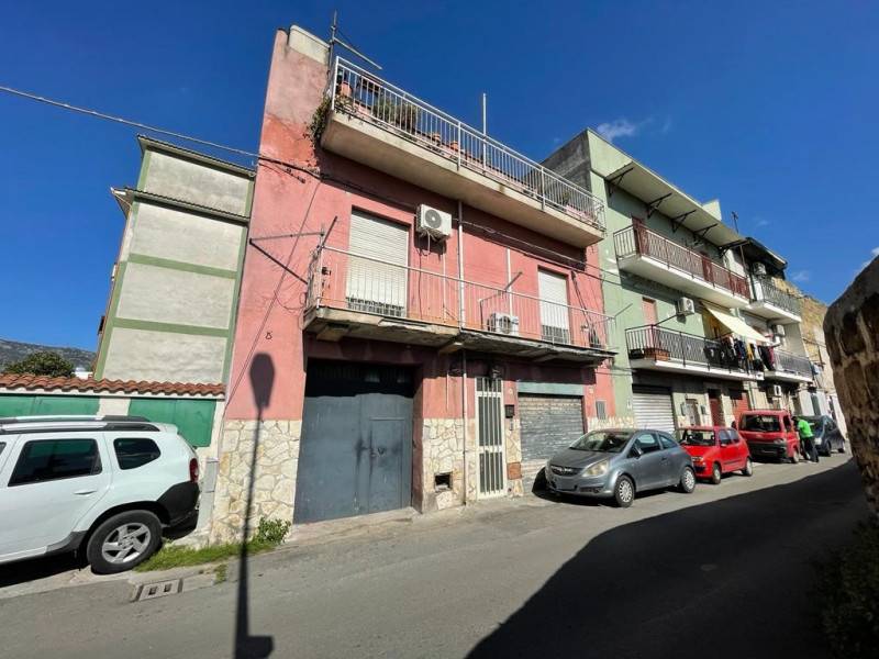 Casa indipendente in Vendita a Palermo Cruillas