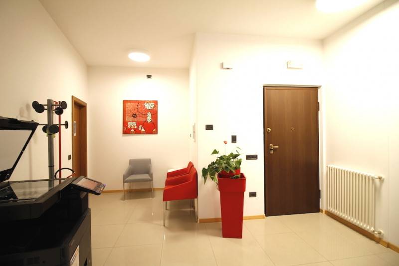 Ufficio in Affitto a Tione di Trento Tione di Trento - Centro