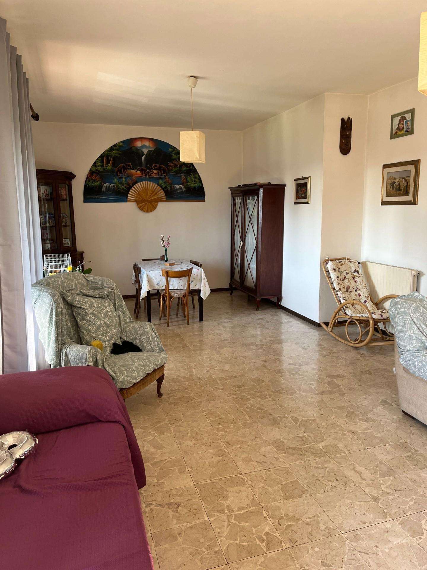 Appartamento Piazza Gino Lucetti,  11, Carrara