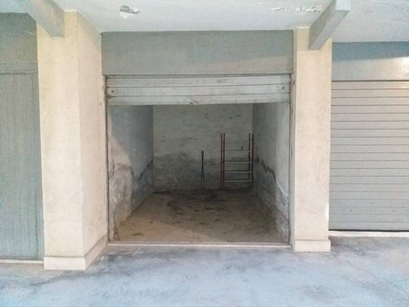 Box - Garage - Posto Auto in Vendita a Pescara Zona Ospedale