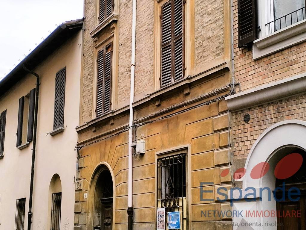Casa Bi - Trifamiliare in Vendita a Forlì