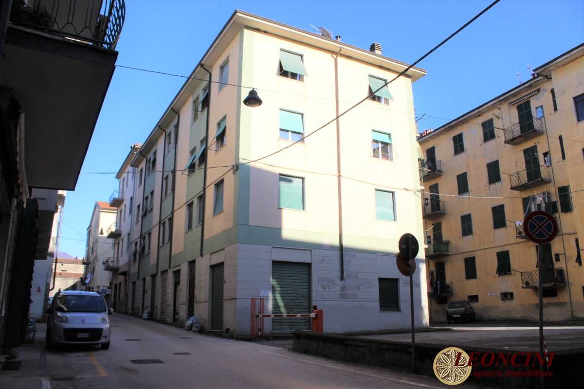Appartamento in Vendita a Villafranca in Lunigiana via baracchini