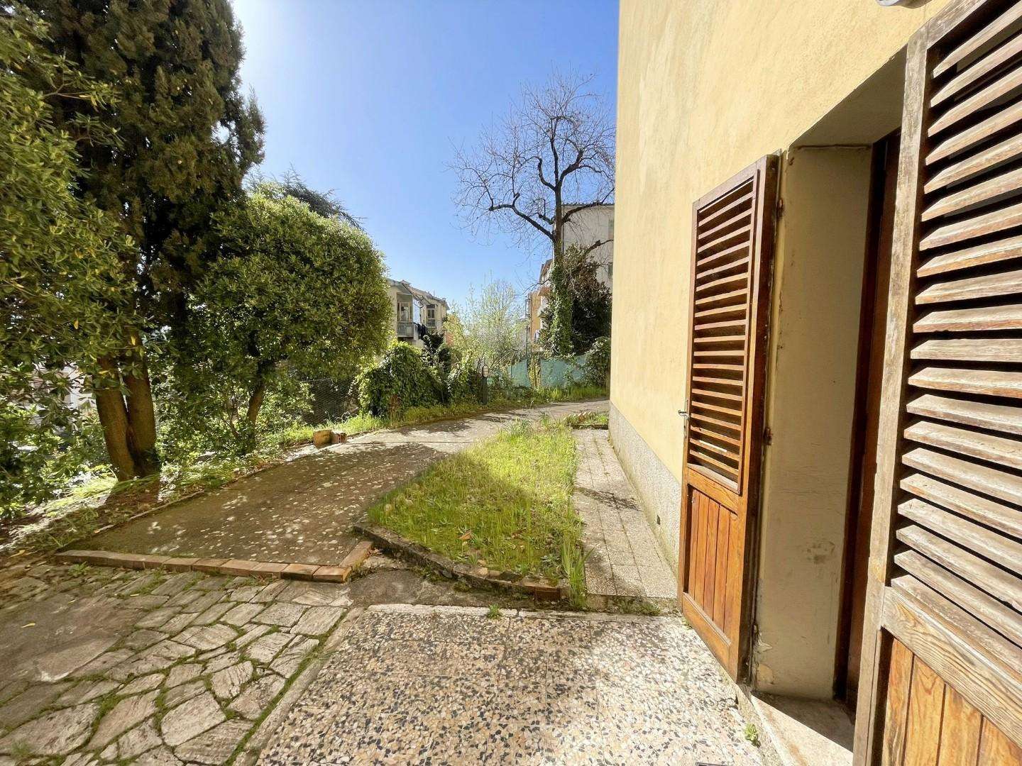 Appartamento in Vendita a Siena Via Mentana, 53100