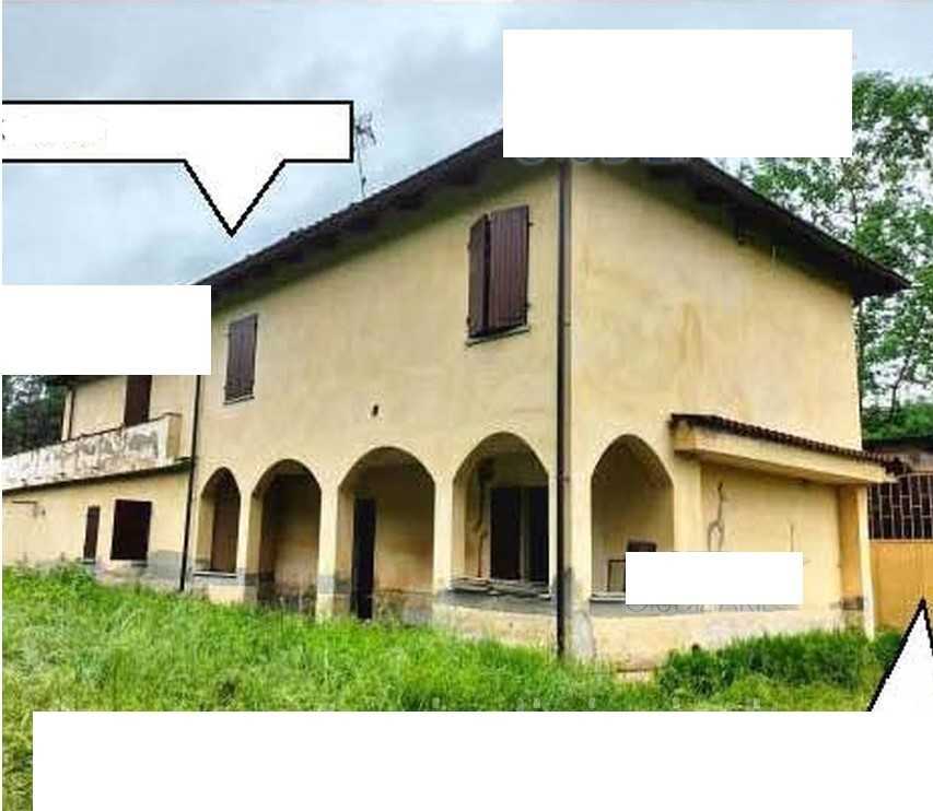 Casa indipendente in Vendita a Asti Frazione Serravalle