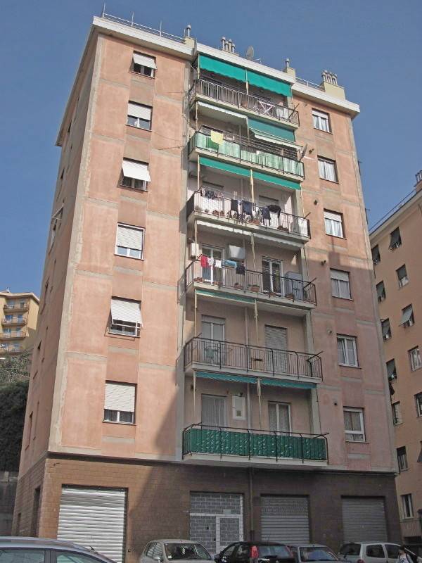 Appartamento in Vendita a Genova Sestri Ponente