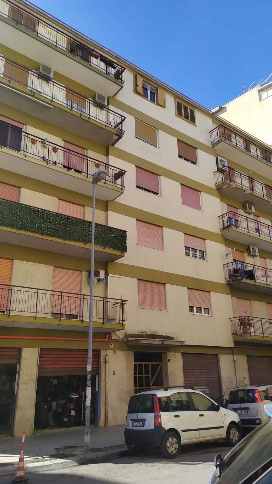 Appartamento in Vendita a Palermo Nicolò Spedalieri