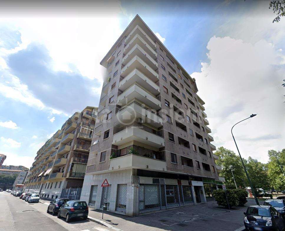 Appartamento in Vendita a Torino Corso Taranto, 42