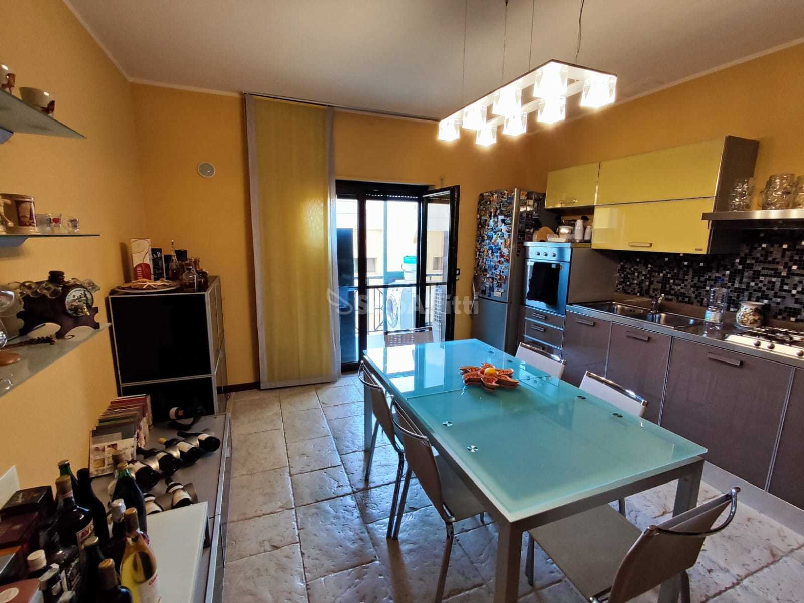 Appartamento in Affitto a Reggio di Calabria Via Ciccarello