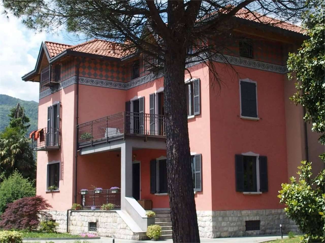 Villa in Affitto a Erba Arcellasco