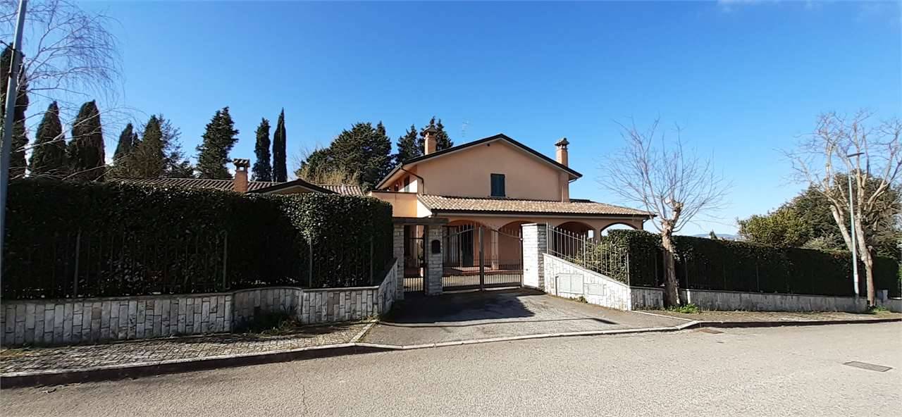 Villa in Vendita a Perugia San Martino in Colle