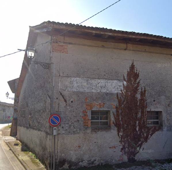 Magazzino - Deposito in Vendita a Santa Maria La Longa