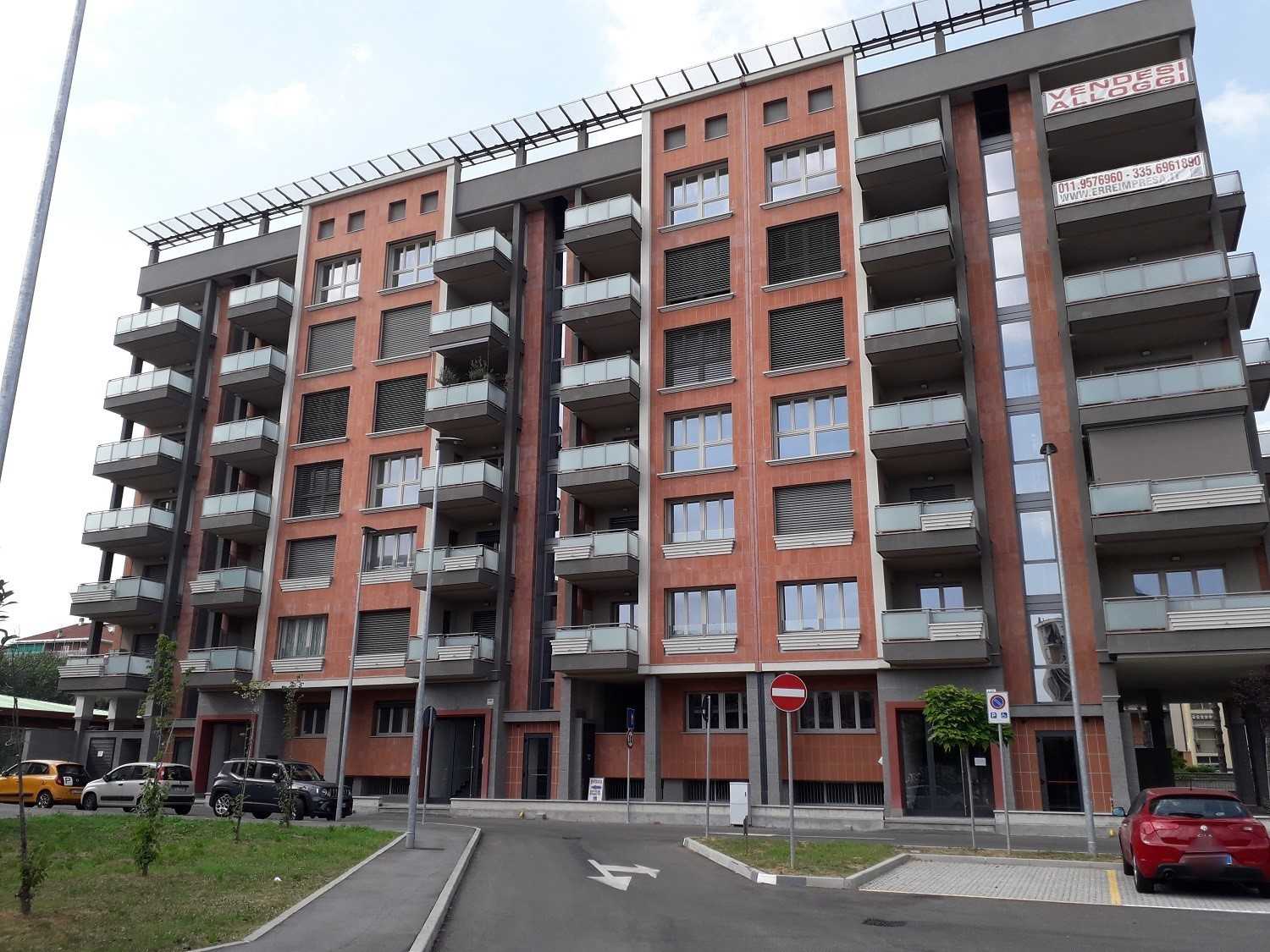 Appartamento in Vendita a Torino Via Pietro Cossa