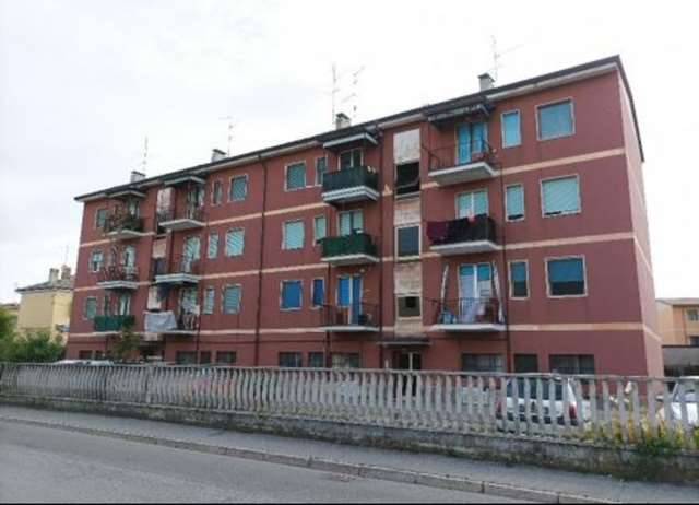 Casa Bi - Trifamiliare in Vendita a Vicenza Borgo Casale - Stadio - Corso Padova