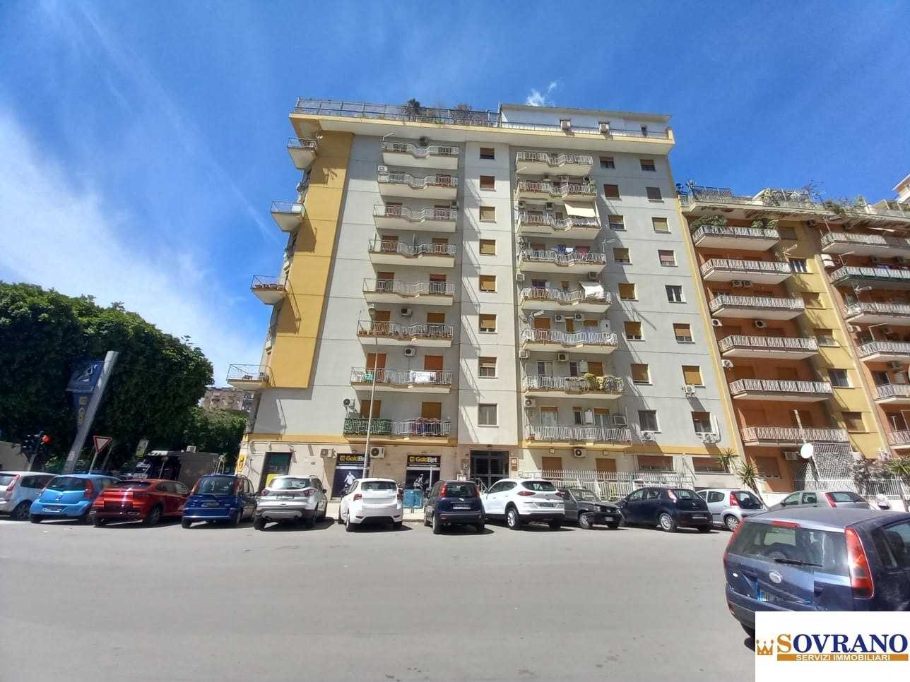 Appartamento in Vendita a Palermo Via Ruggero Marturano