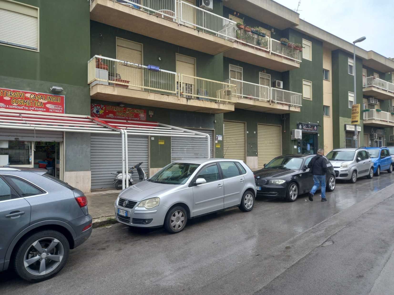 Locale commerciale in Affitto a Palermo Via Inserra