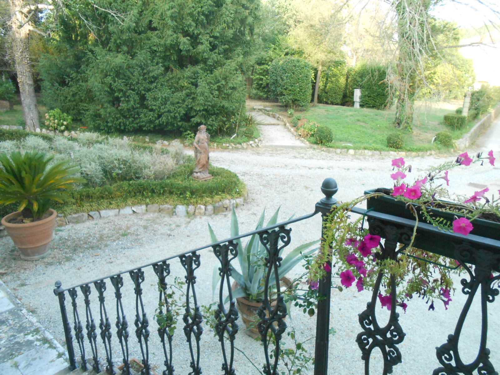 Casa indipendente in Vendita a Lucca Via Francesco Ferraris