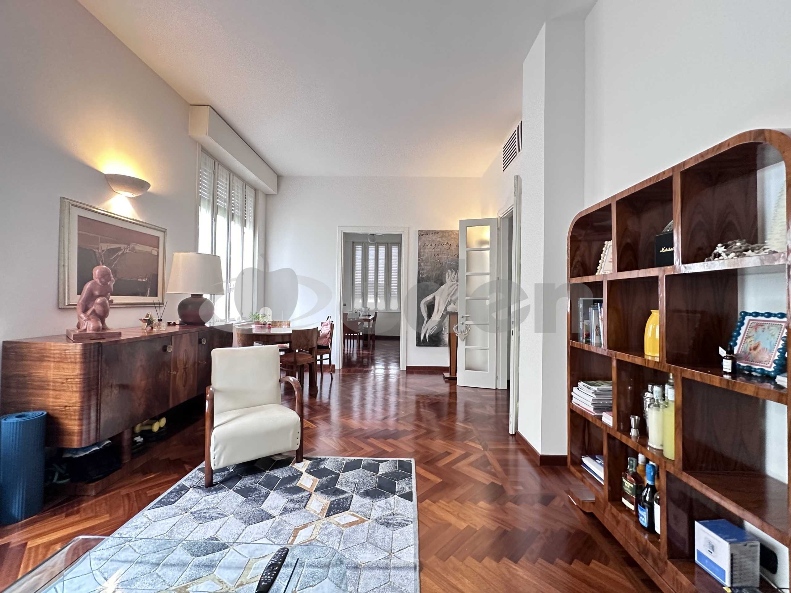 Appartamento in Affitto a Modena Corso Canalgrande