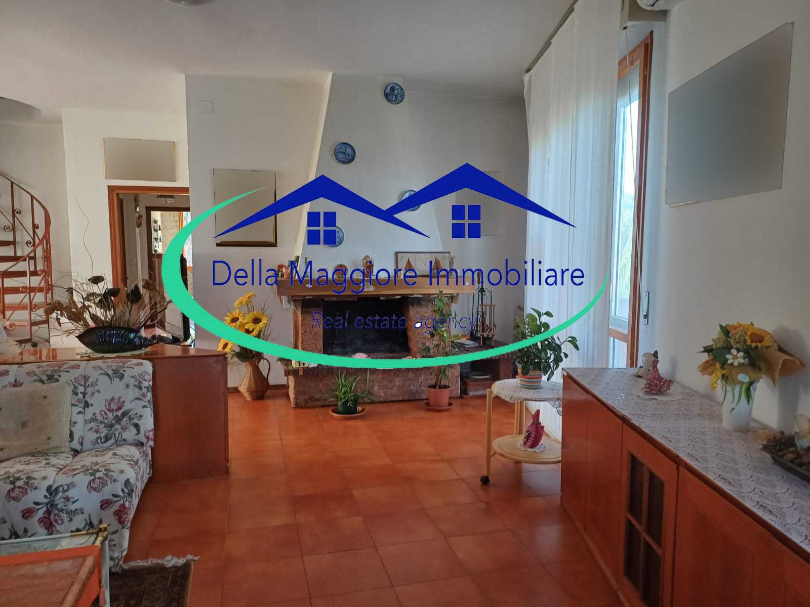 Casa indipendente in Vendita a Livorno Via di Castellaccio