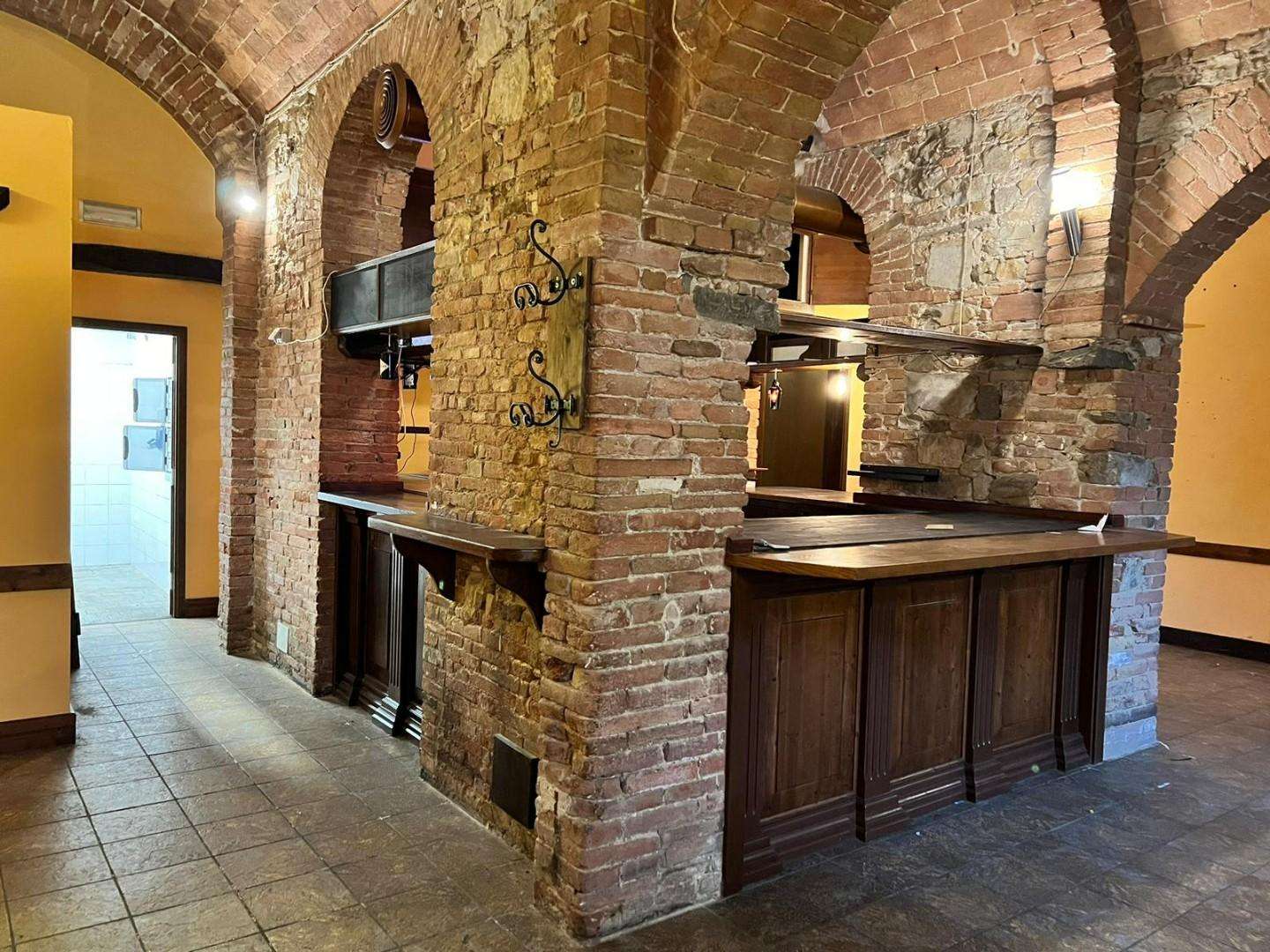 Negozio Via Fonte Nuova,, Siena