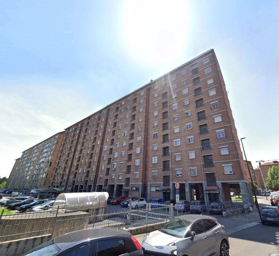 Appartamento in Vendita a Torino Via Buriasco, 1