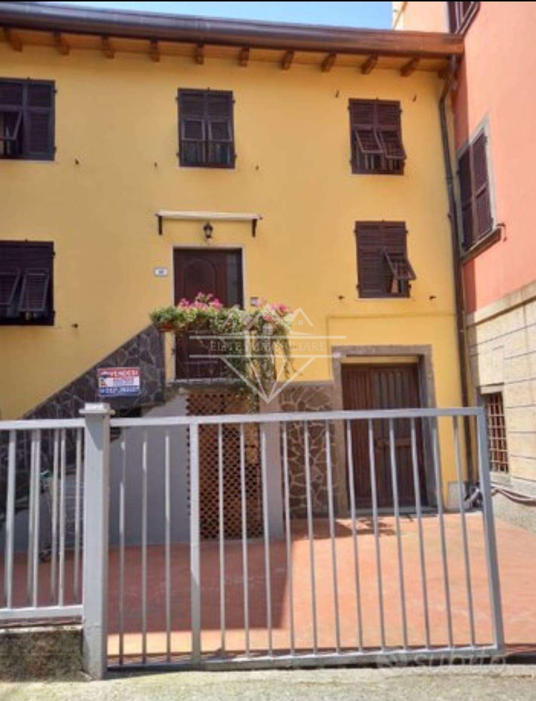 Appartamento Piazza della Resistenza,  1, Fivizzano