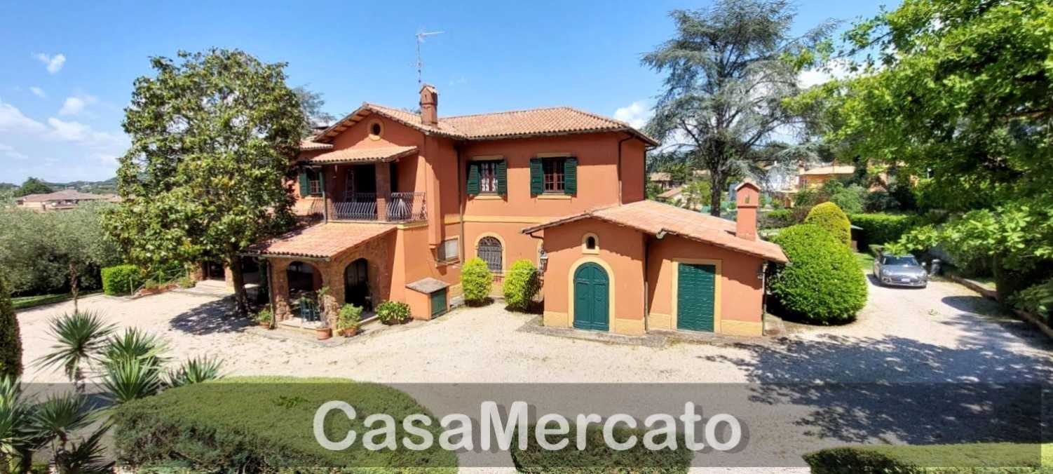 Casa indipendente Viale Vittorio Veneto, Grottaferrata
