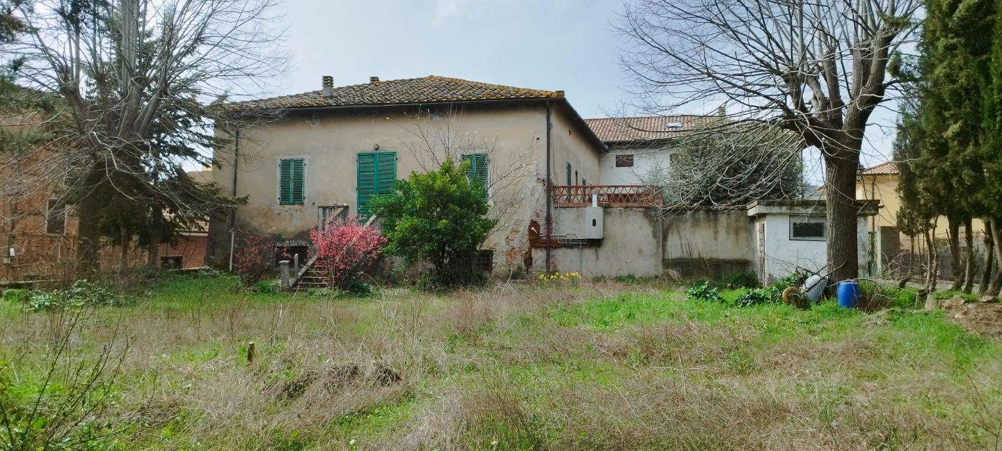 Villa Piazza della Vittoria,, Civitella Paganico