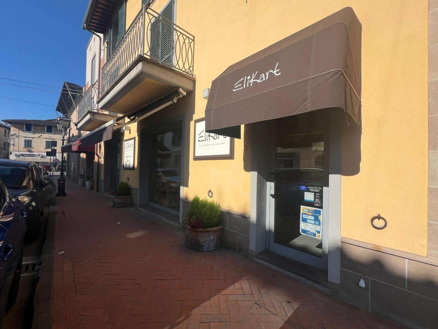 Attività  commerciale Largo Roma,, Bientina