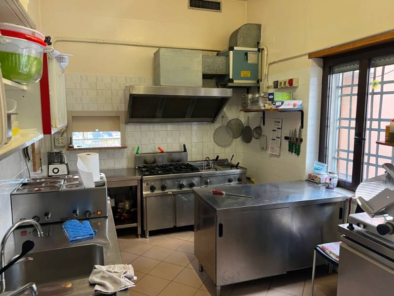 Bar - Pub e Locali notturni via Selinunte, Villafranca di Verona