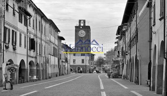 casale in vendita a Cascina in zona San Giorgio