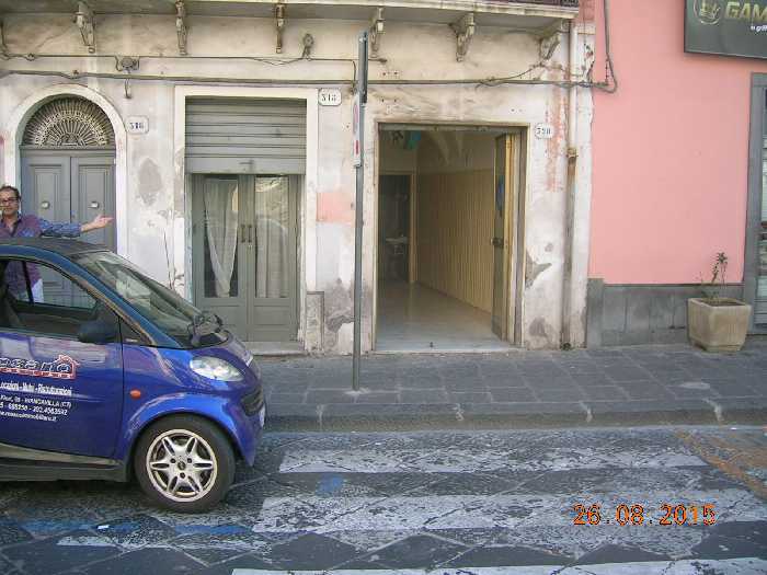 Attività  commerciale, Biancavilla