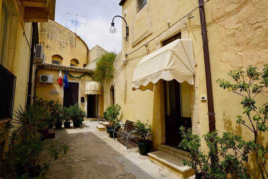 casa indipendente in vendita a Noto