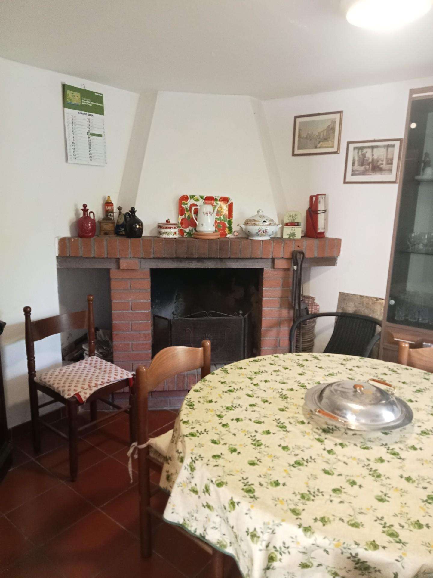 Porzione di casa Podenzana MS,, Podenzana