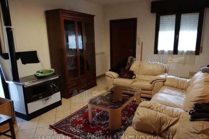 Porzione di casa Via 1º Maggio, Montegridolfo