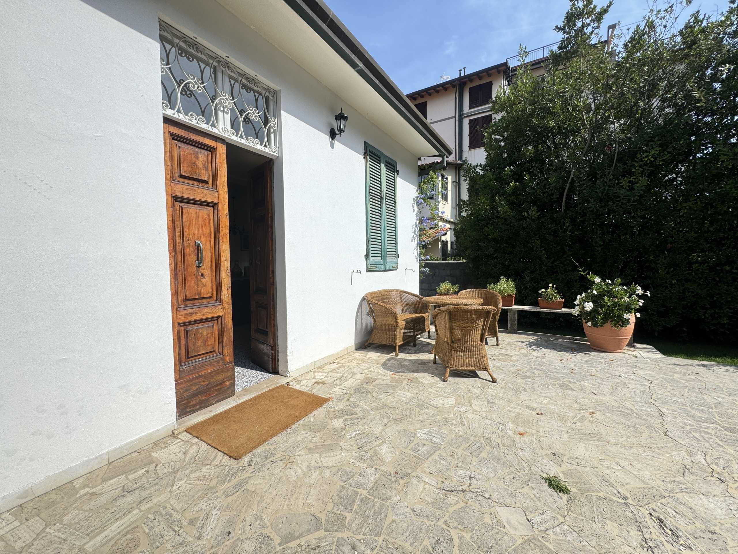 Casa indipendente via palestro, Pietrasanta