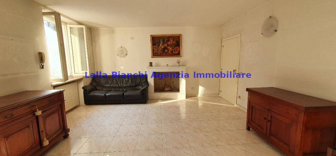 appartamento in vendita a Pesaro in zona Centro Città