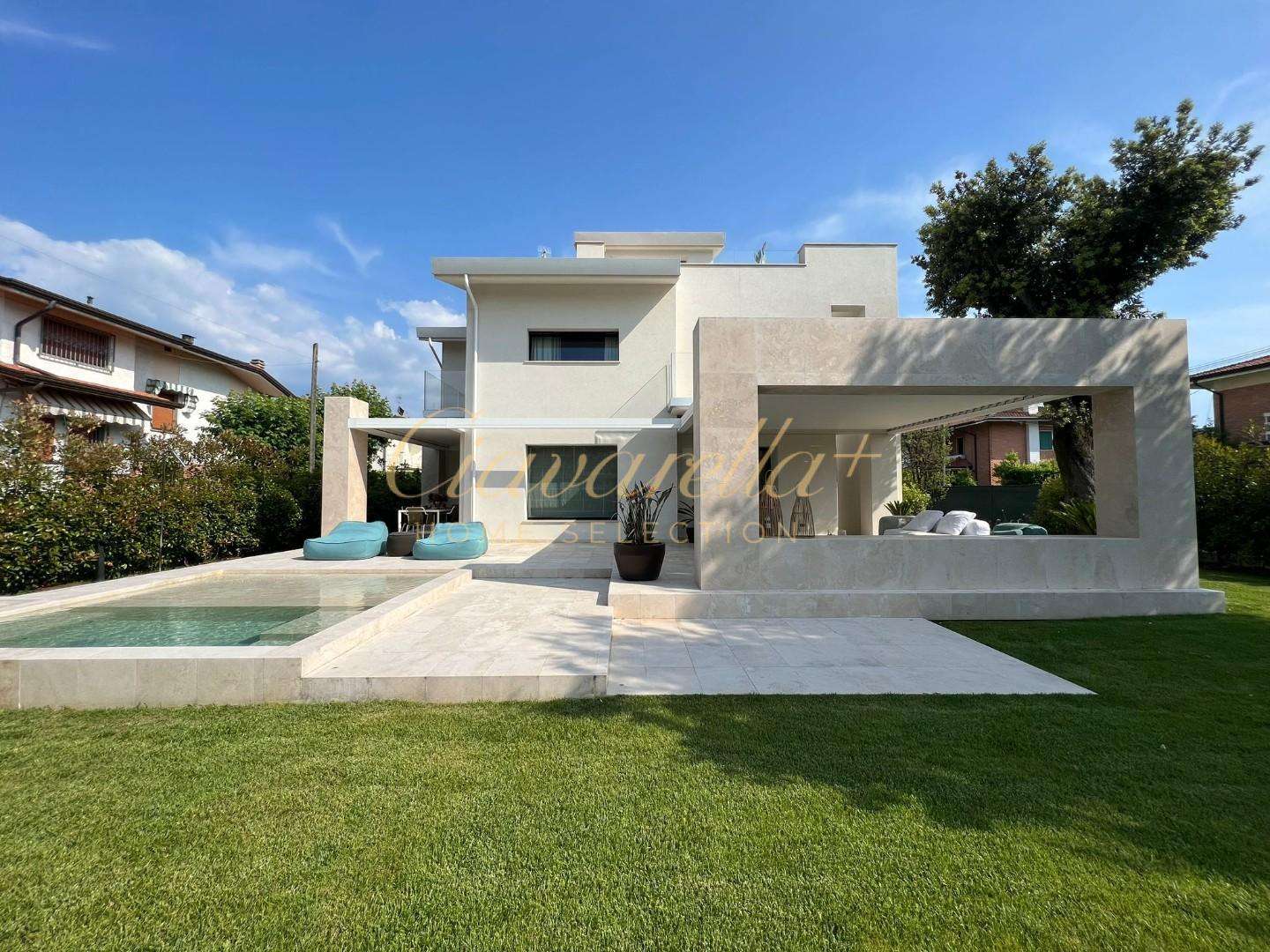 Villa Via G. Viner,, Forte dei Marmi