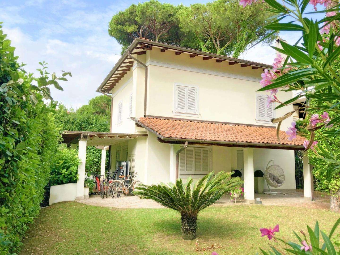 Villa Via Francesco Donati,, Forte dei Marmi
