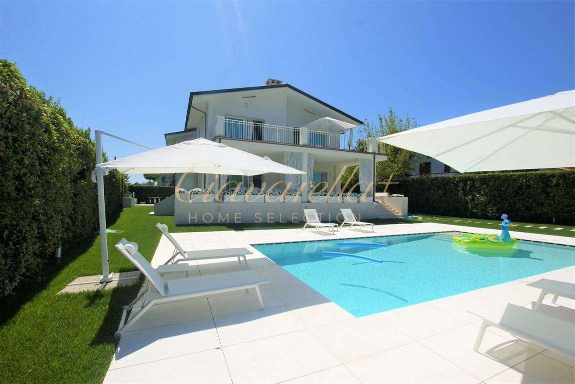 Villa Via M. Polo,, Forte dei Marmi