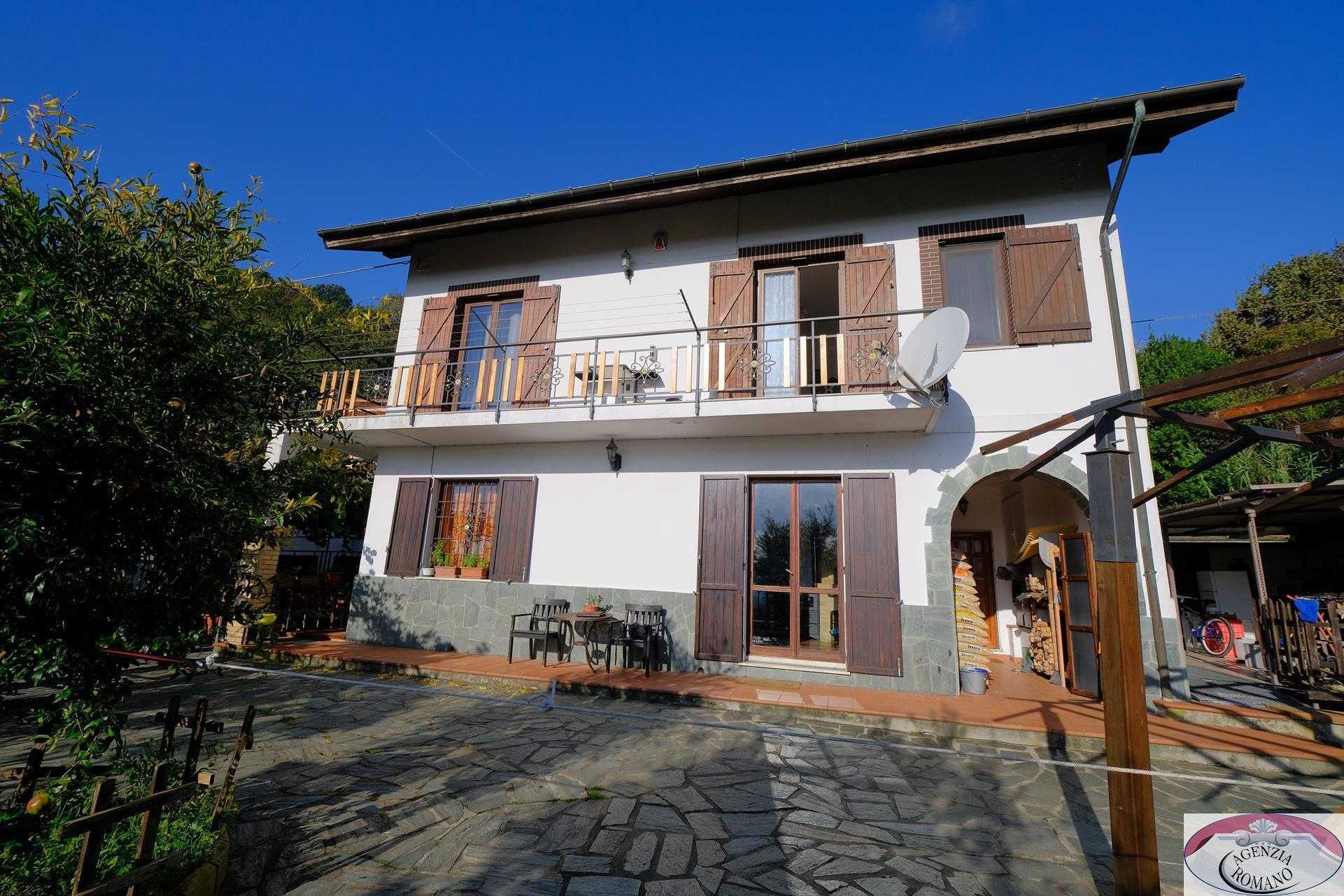 Casa indipendente Località Contrada, Stella