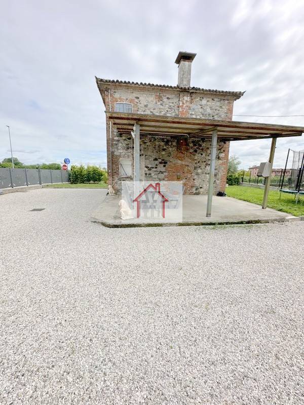 casa indipendente in vendita a Susegana in zona Colfosco