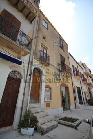 Casa indipendente piazza della repubblica, Alcamo