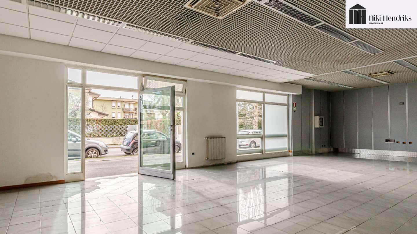 Attività  commerciale Via Luigi Salvatori,, Santa Croce sull'Arno