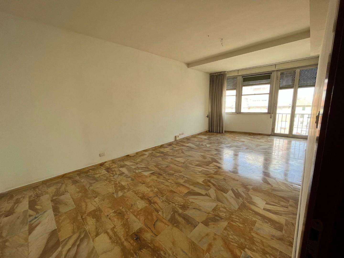 Appartamento Piazza Attias,, Livorno
