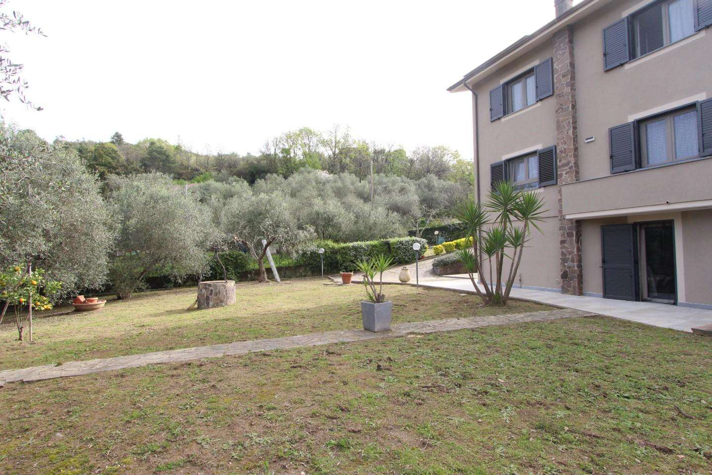 Casa Bi - Trifamiliare Vezzano Ligure SP,, La Spezia