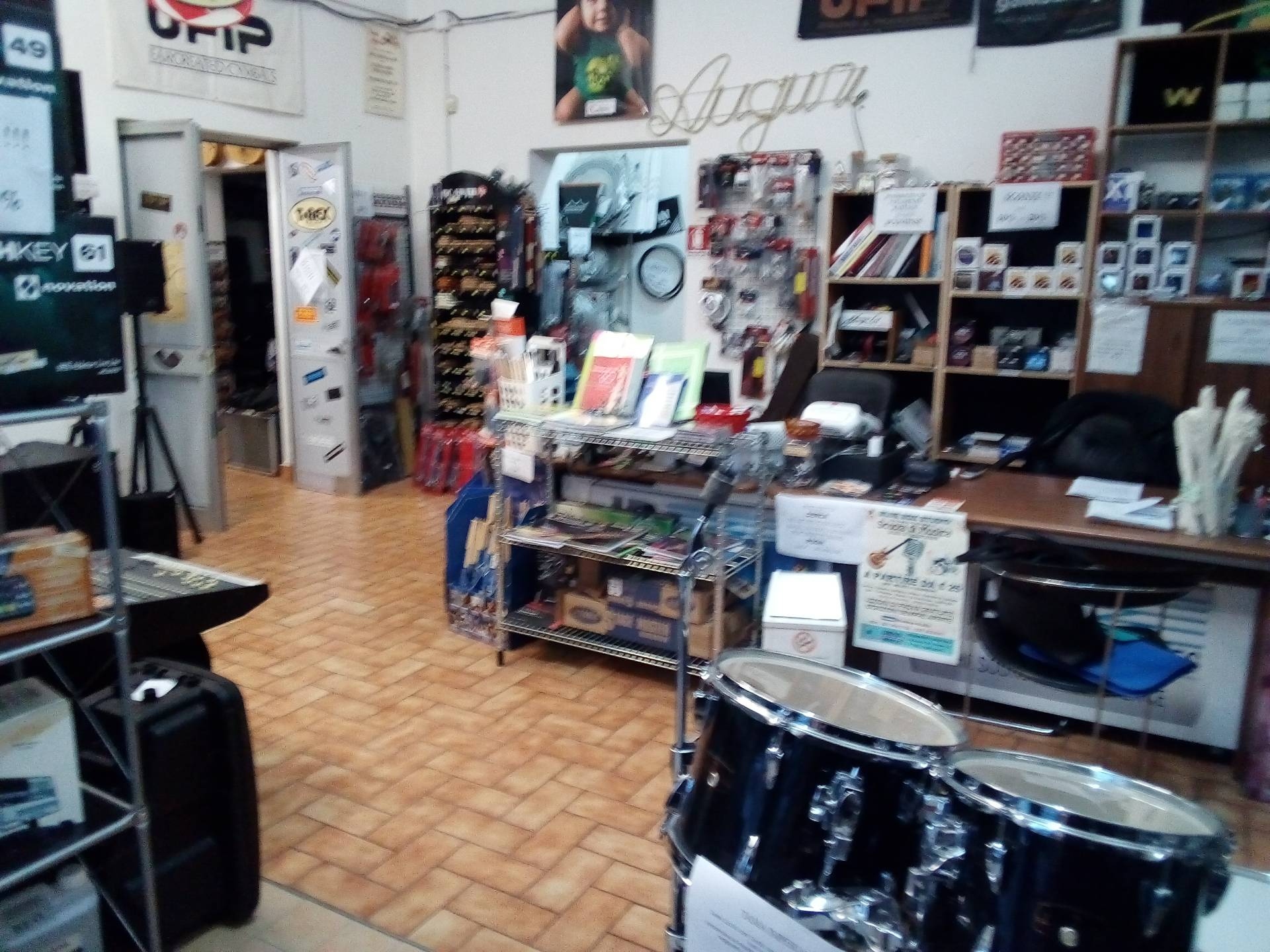Attività  commerciale Via ugo la malfa33, Collesalvetti