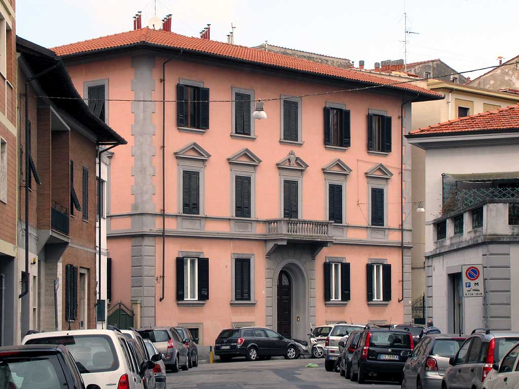 Attività  commerciale Via Leonardo Cambini, Livorno